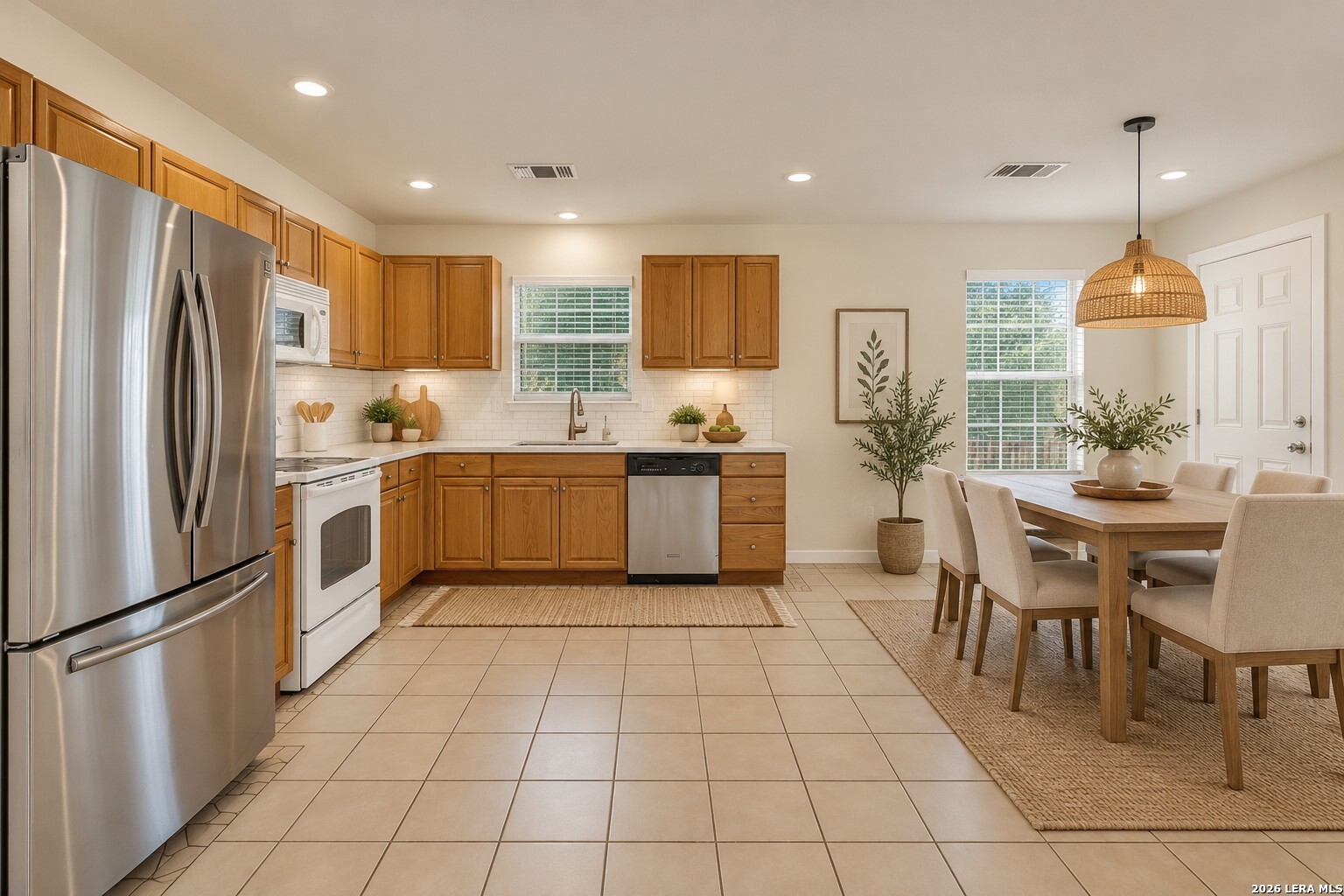 1140 BLUERIDGE DR, Canyon Lake, TX 78133