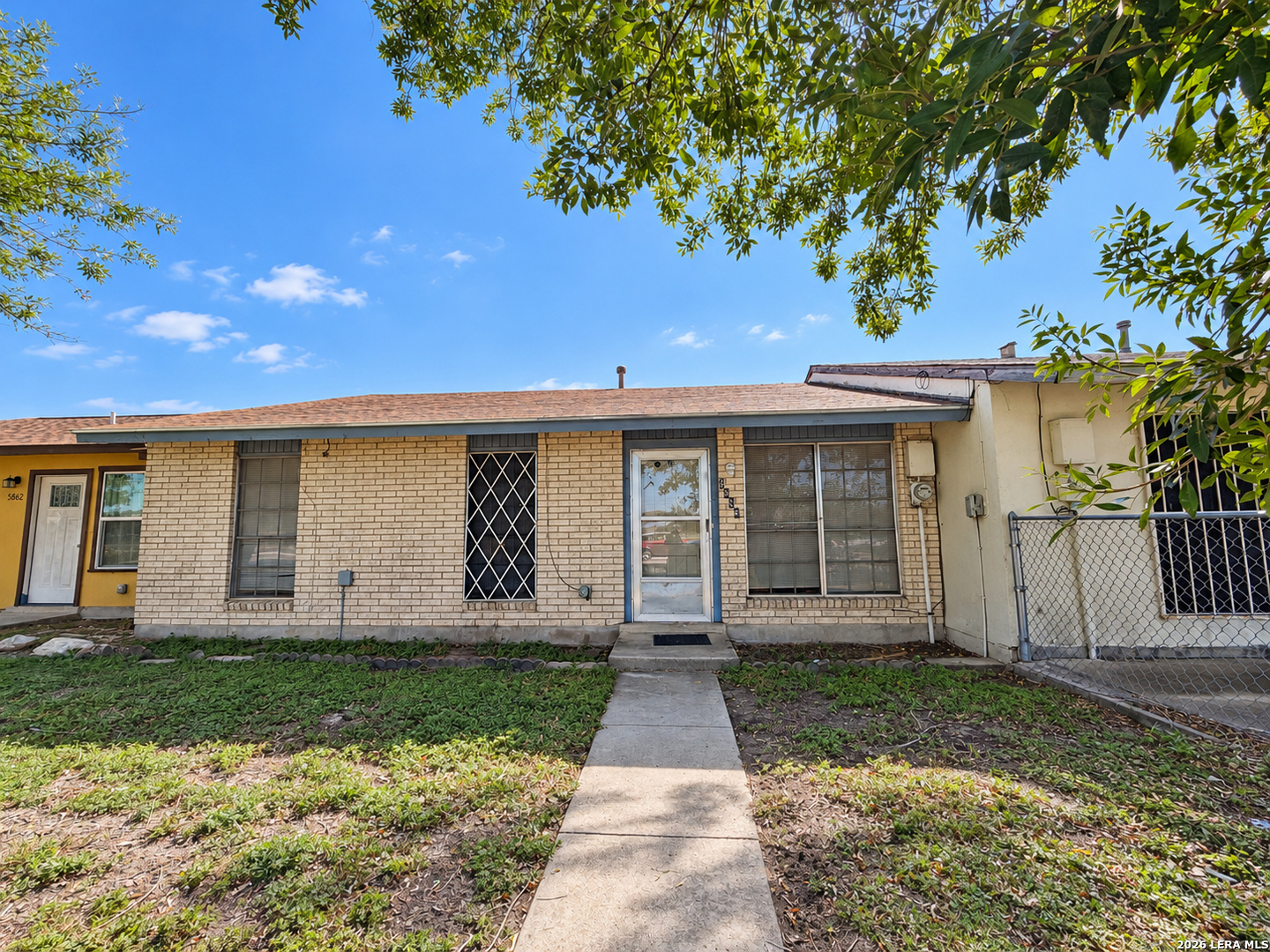 5858 Midcrown Drive, San Antonio, TX 78218
