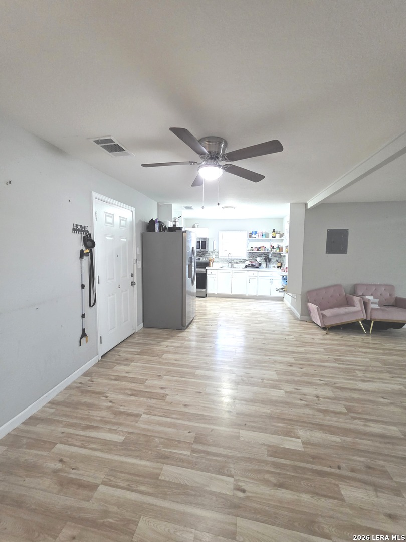 302 RIVERDALE DR, San Antonio, TX 78228