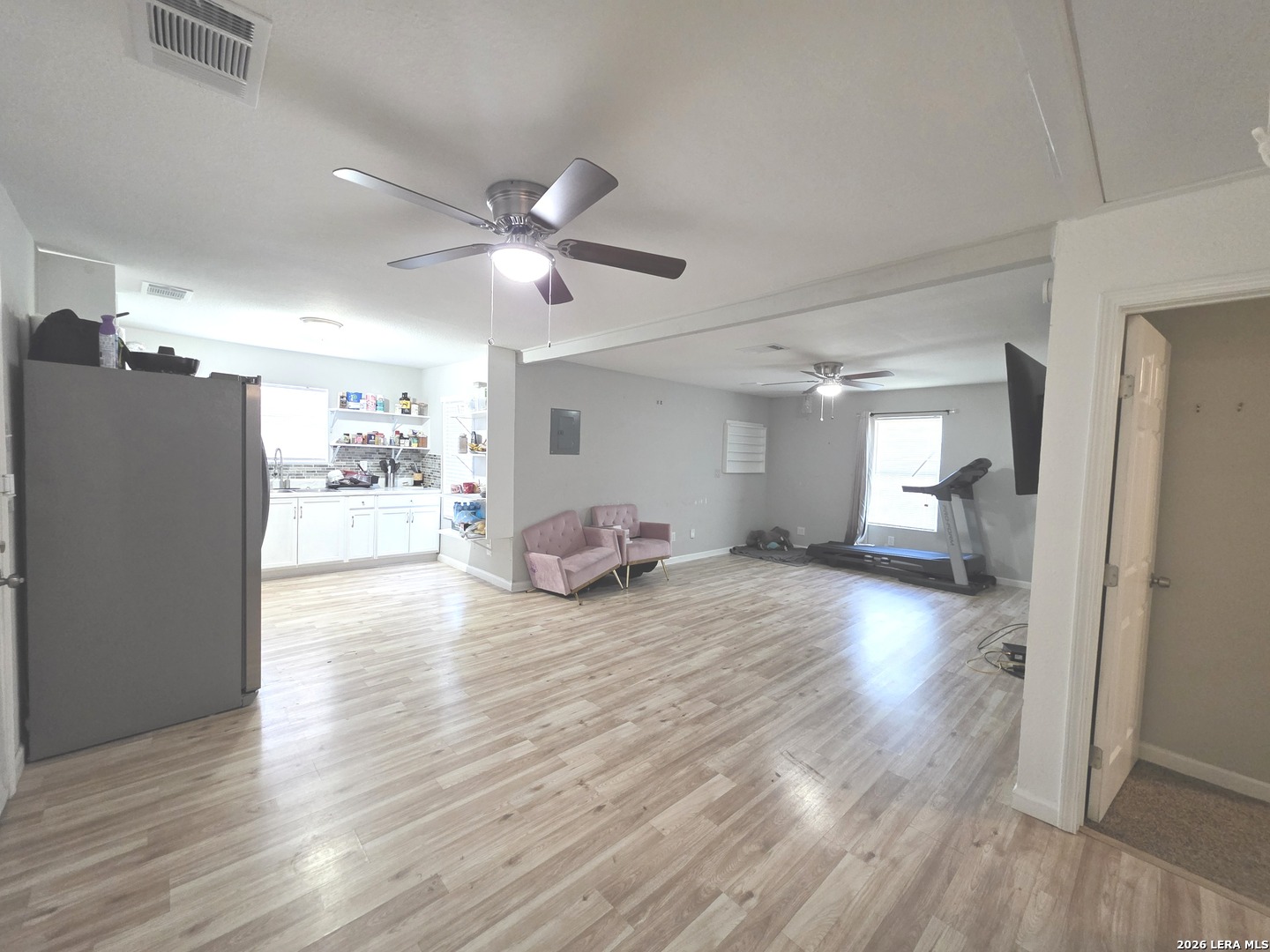 302 RIVERDALE DR, San Antonio, TX 78228