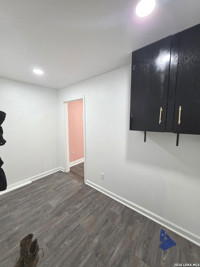 302 RIVERDALE DR, San Antonio, TX 78228