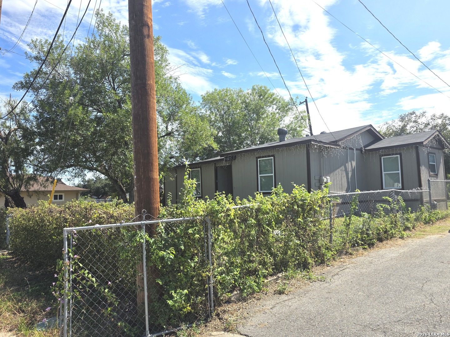 302 RIVERDALE DR, San Antonio, TX 78228