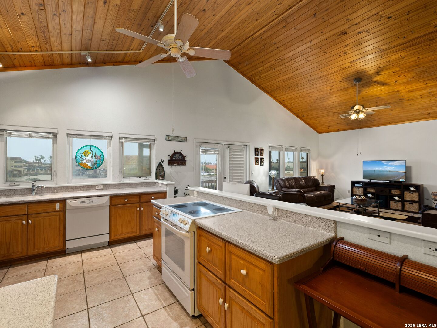 1531 Harbor Island Drive, Port Isabel, TX 78578