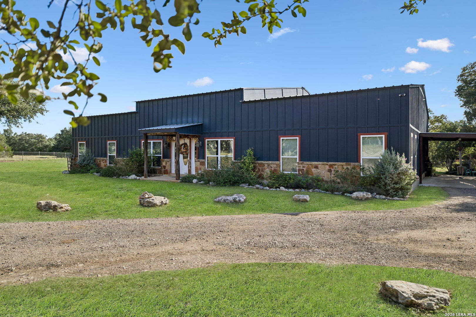 105 Dillard Lane, Bergheim, TX 78004