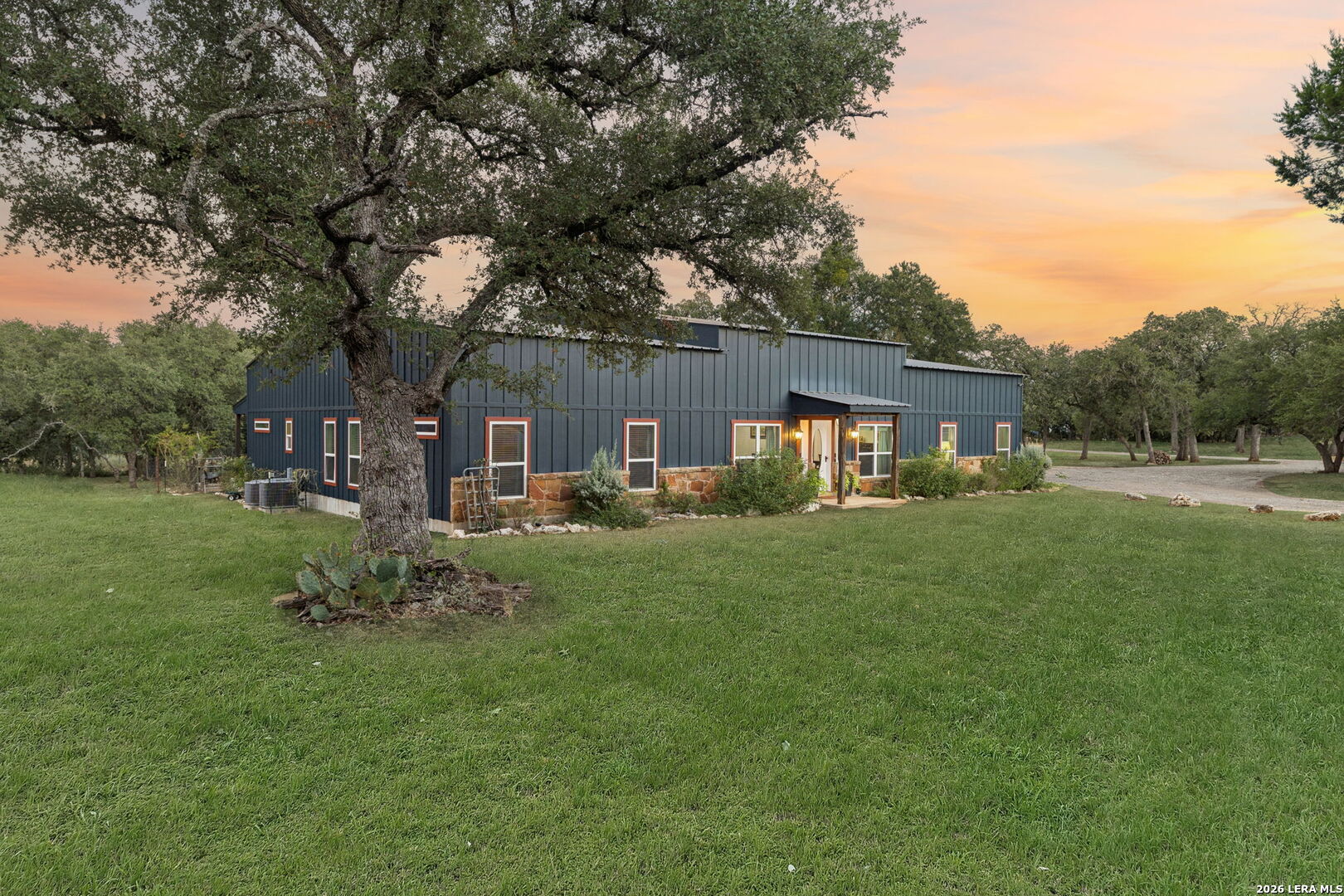 105 Dillard Lane, Bergheim, TX 78004
