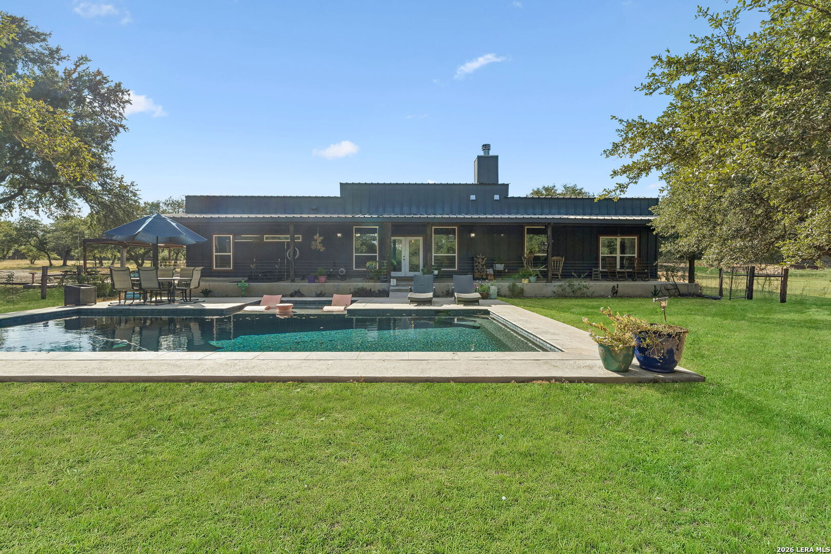 105 Dillard Lane, Bergheim, TX 78004