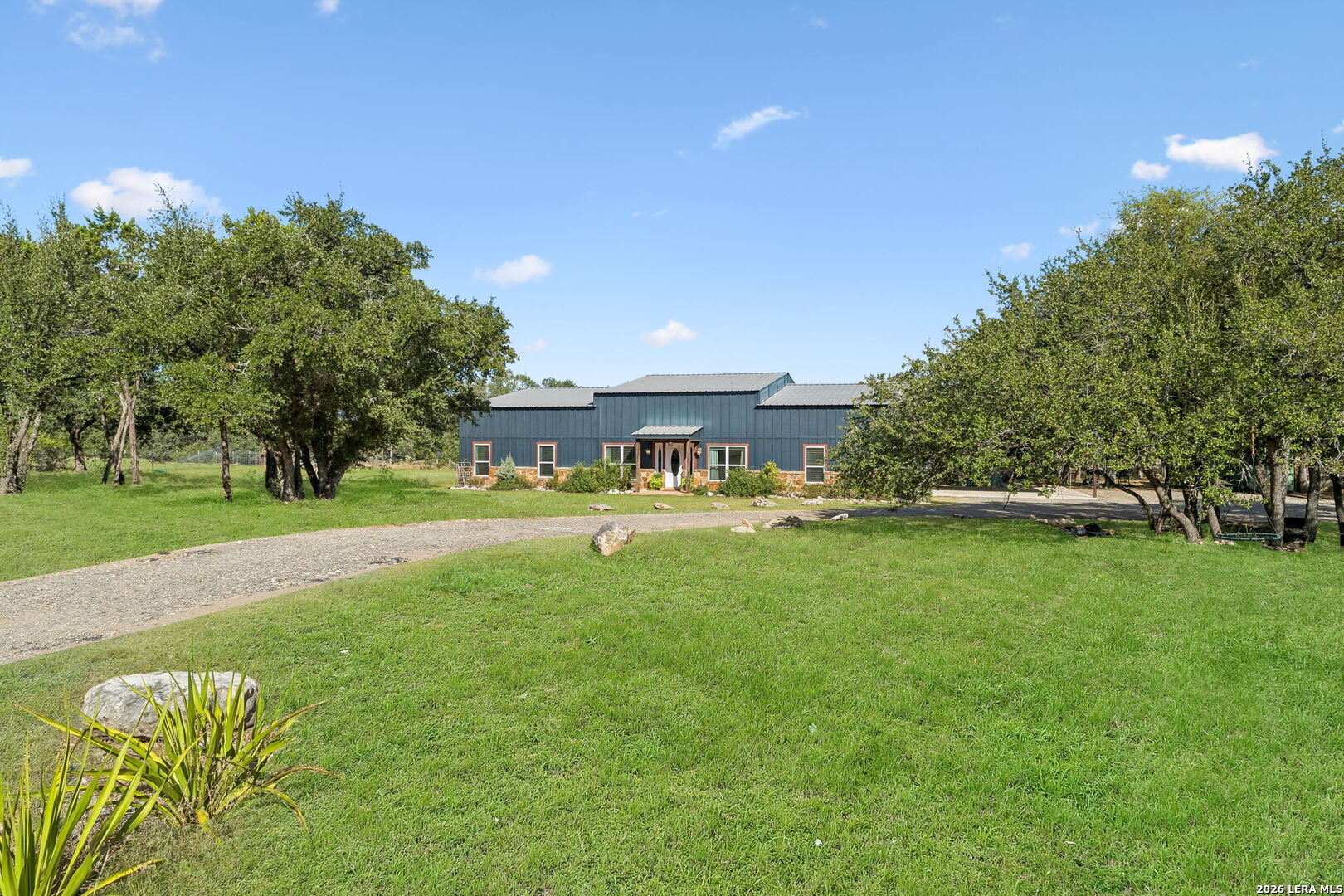 105 Dillard Lane, Bergheim, TX 78004