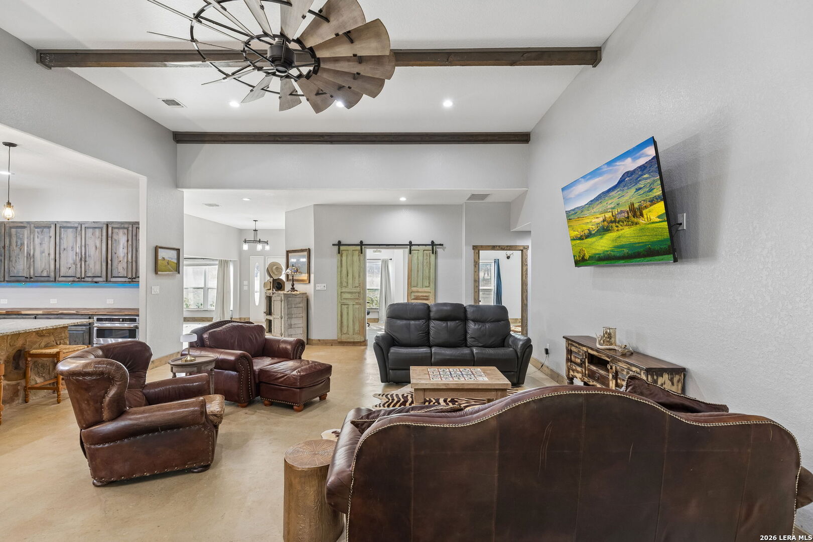 105 Dillard Lane, Bergheim, TX 78004
