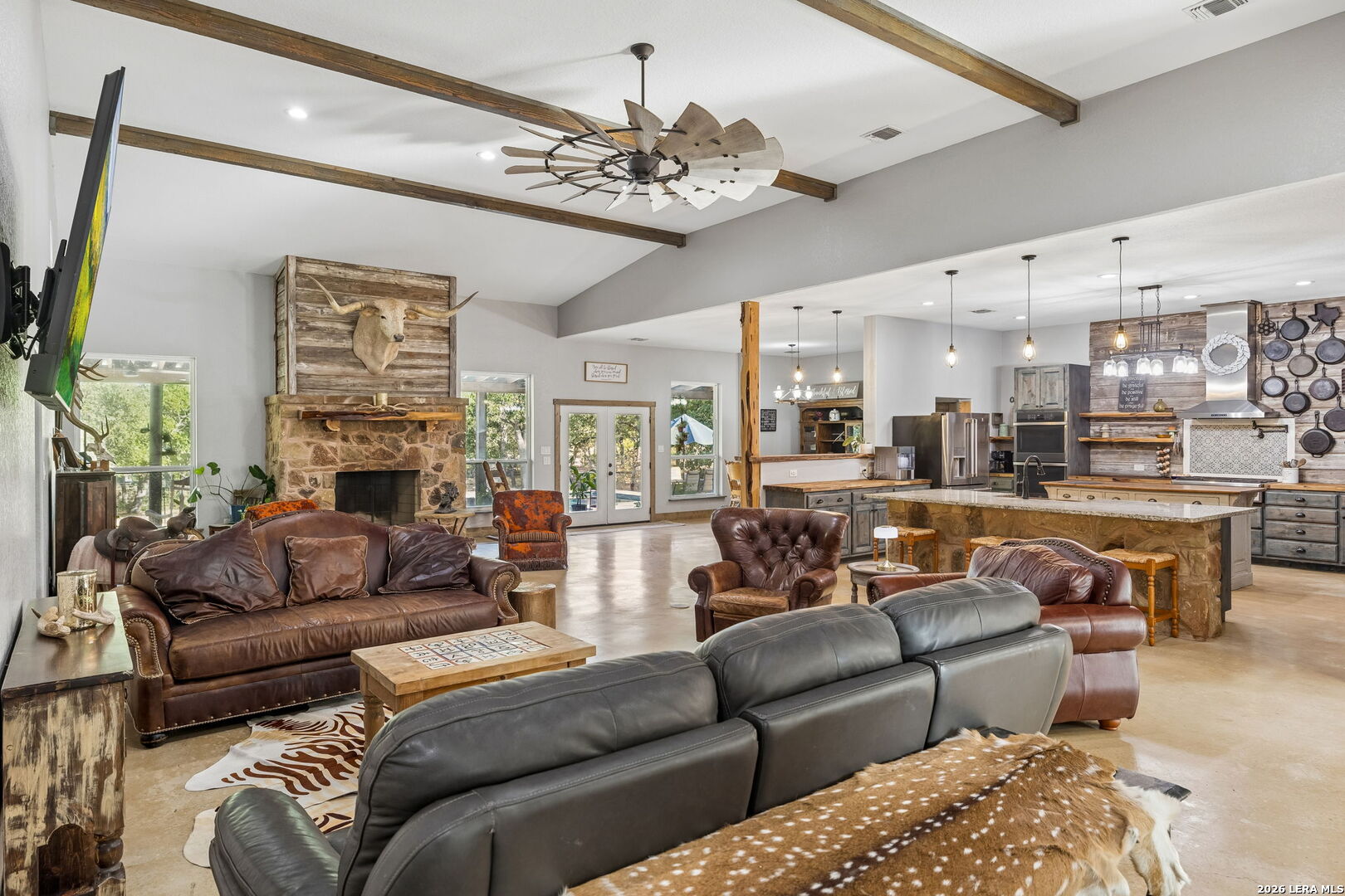 105 Dillard Lane, Bergheim, TX 78004
