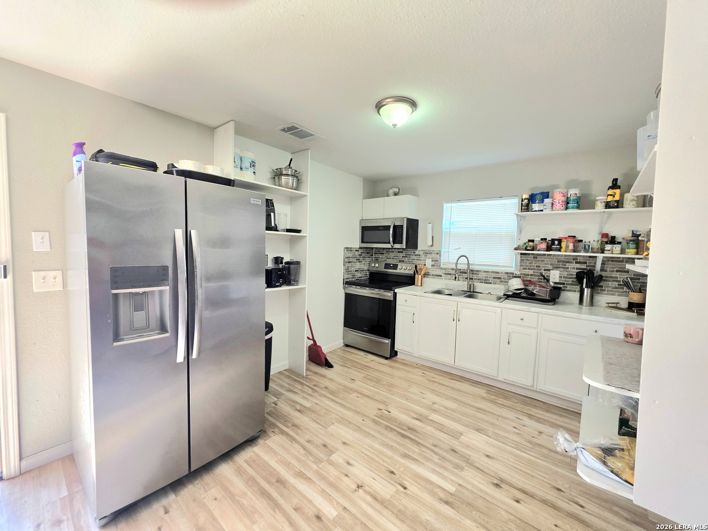 Property photo for 302 RIVERDALE DR, San Antonio, TX