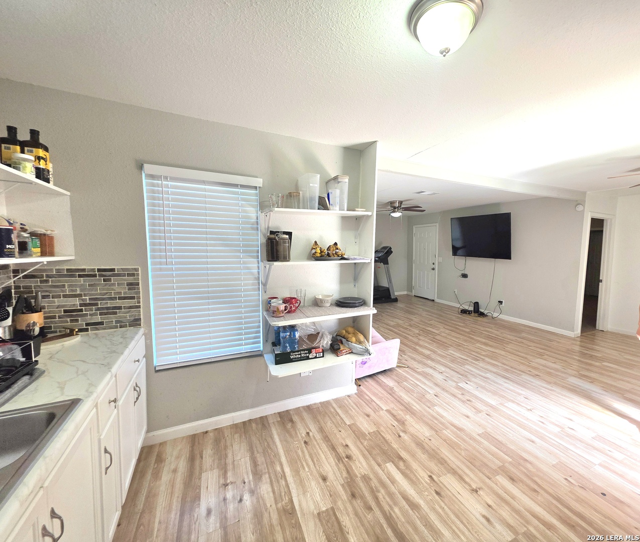 302 RIVERDALE DR, San Antonio, TX 78228