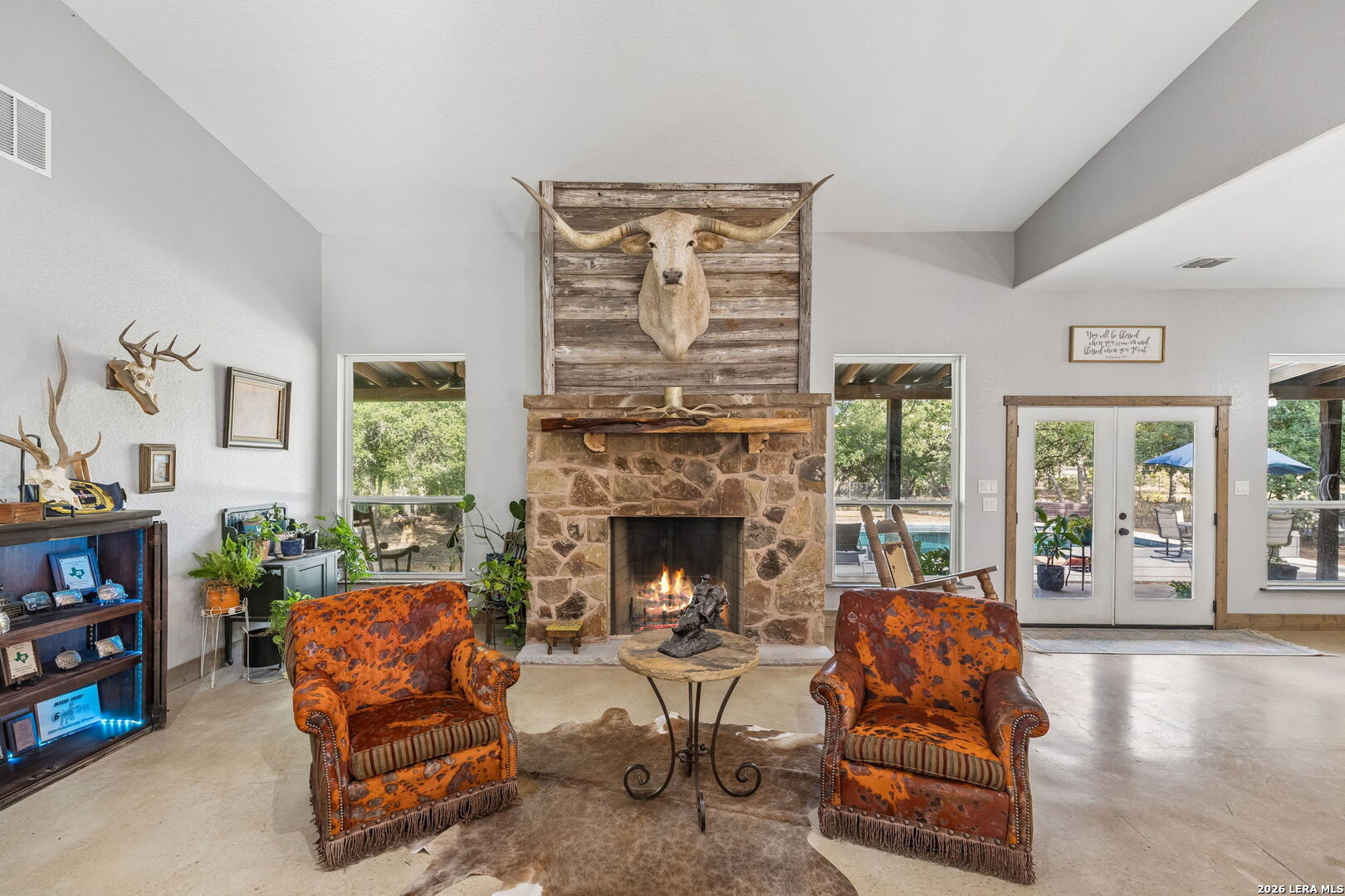 105 Dillard Lane, Bergheim, TX 78004