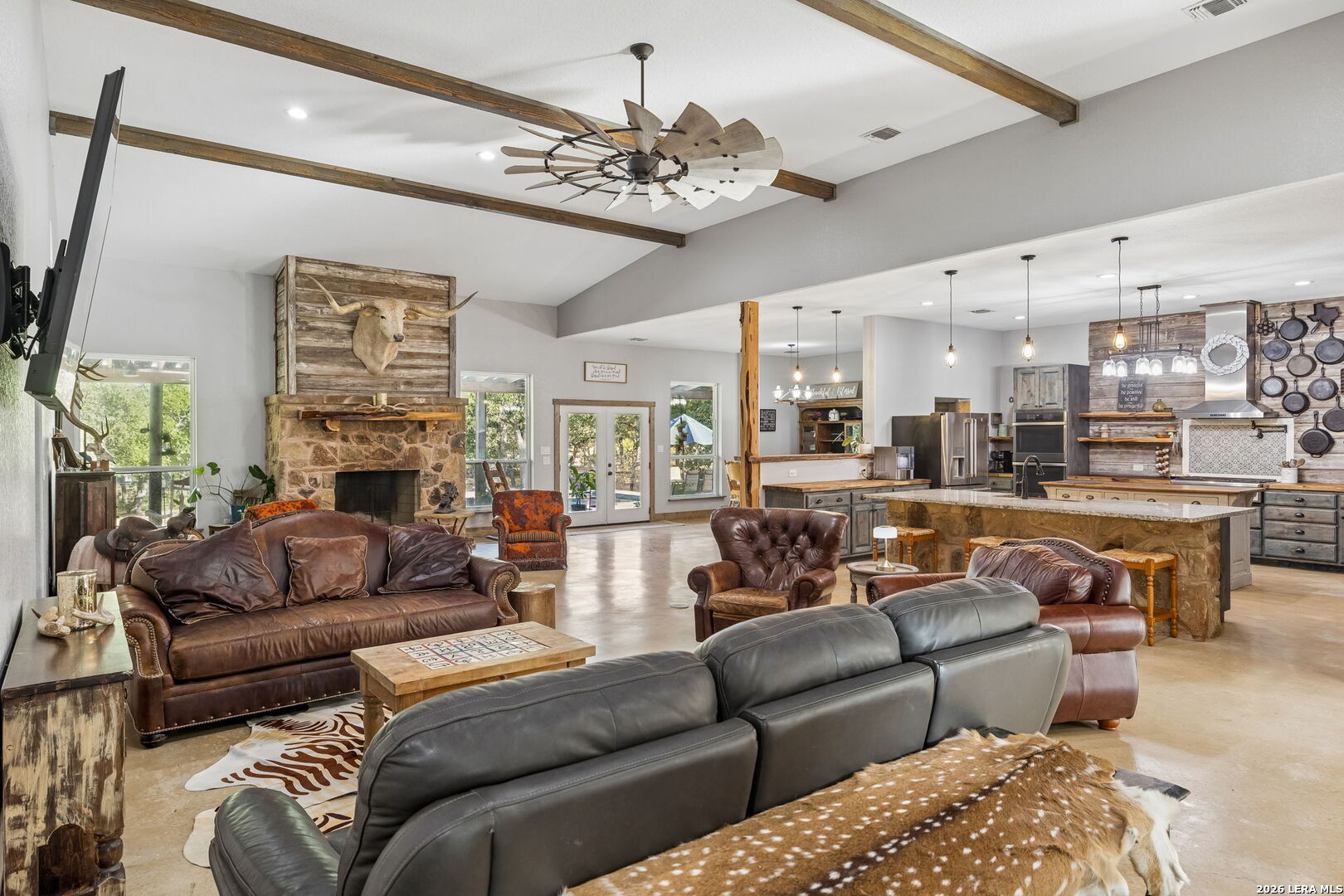 105 Dillard Lane, Bergheim, TX 78004