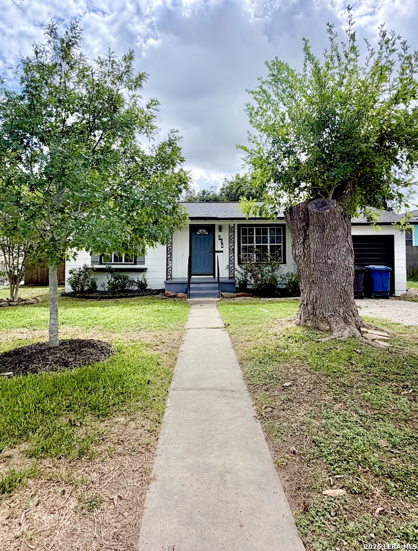 Property photo for 530 KASHMUIR PL, San Antonio, TX
