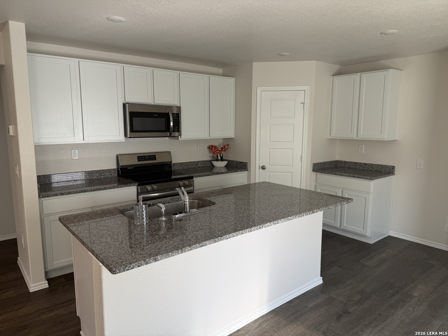 8920 BROAD WING DR, San Antonio, TX 78222