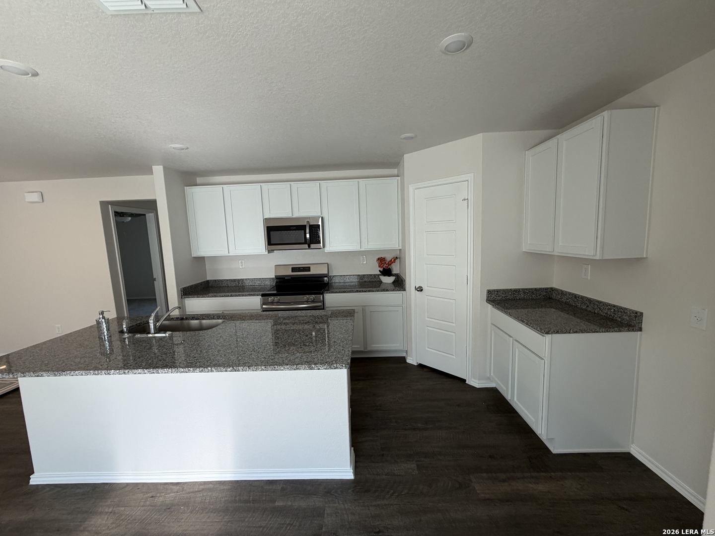 8920 BROAD WING DR, San Antonio, TX 78222