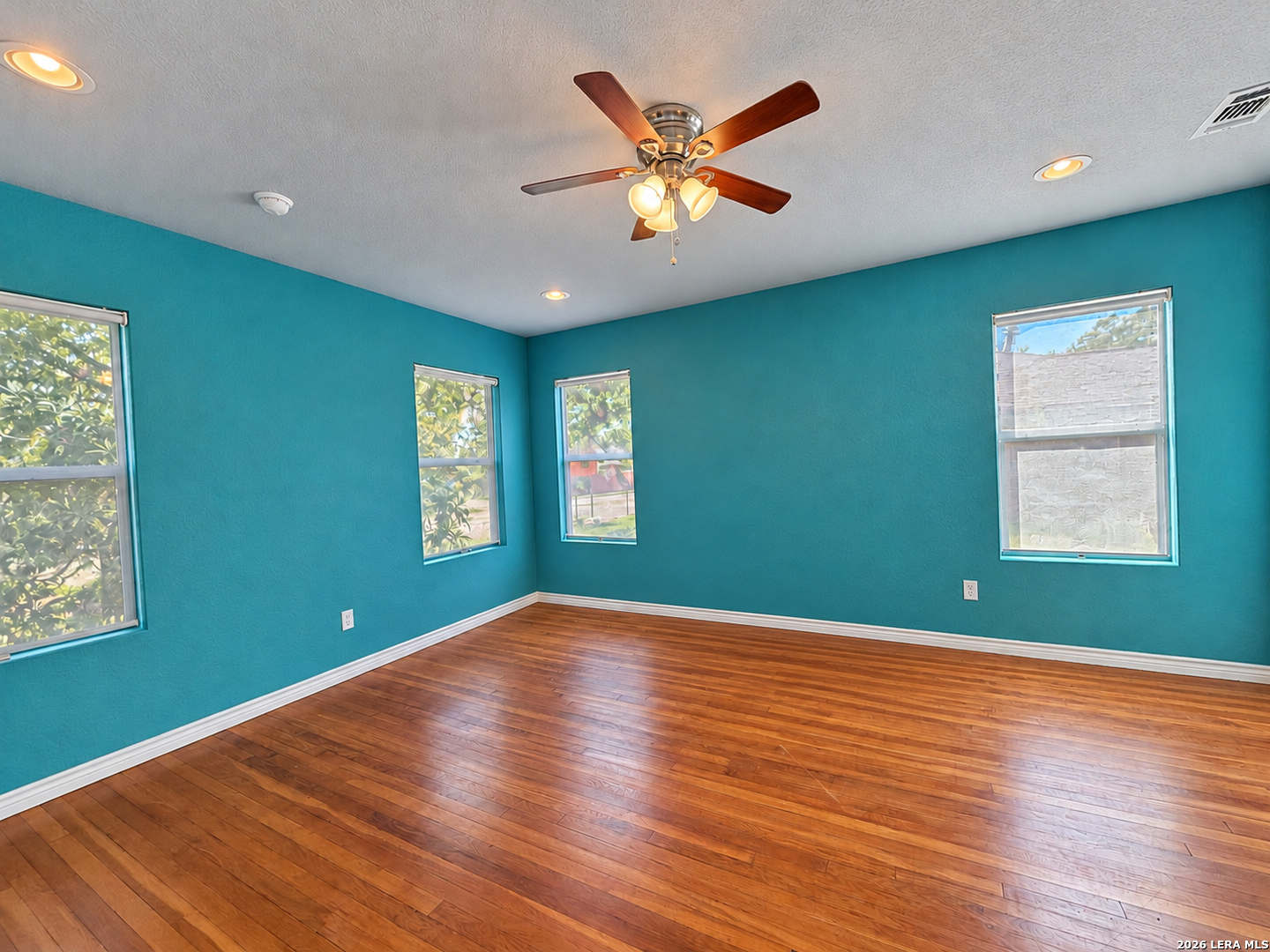 1407 STEVES AVE, San Antonio, TX 78210