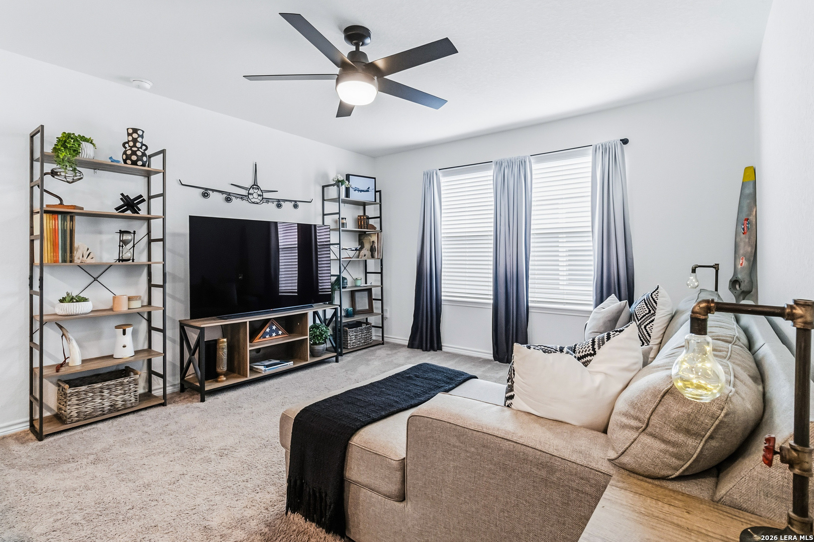 261 DEER CREST DR, New Braunfels, TX 78130