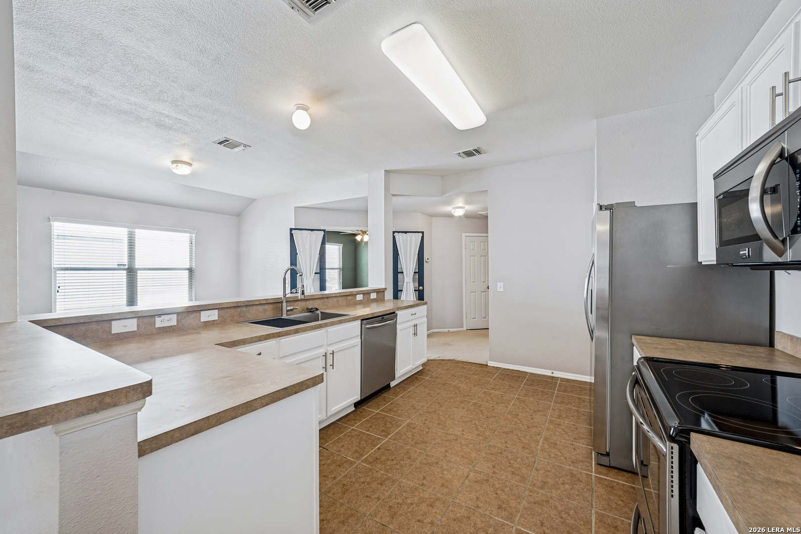 3727 Fiesta Trail, San Antonio, TX 78245
