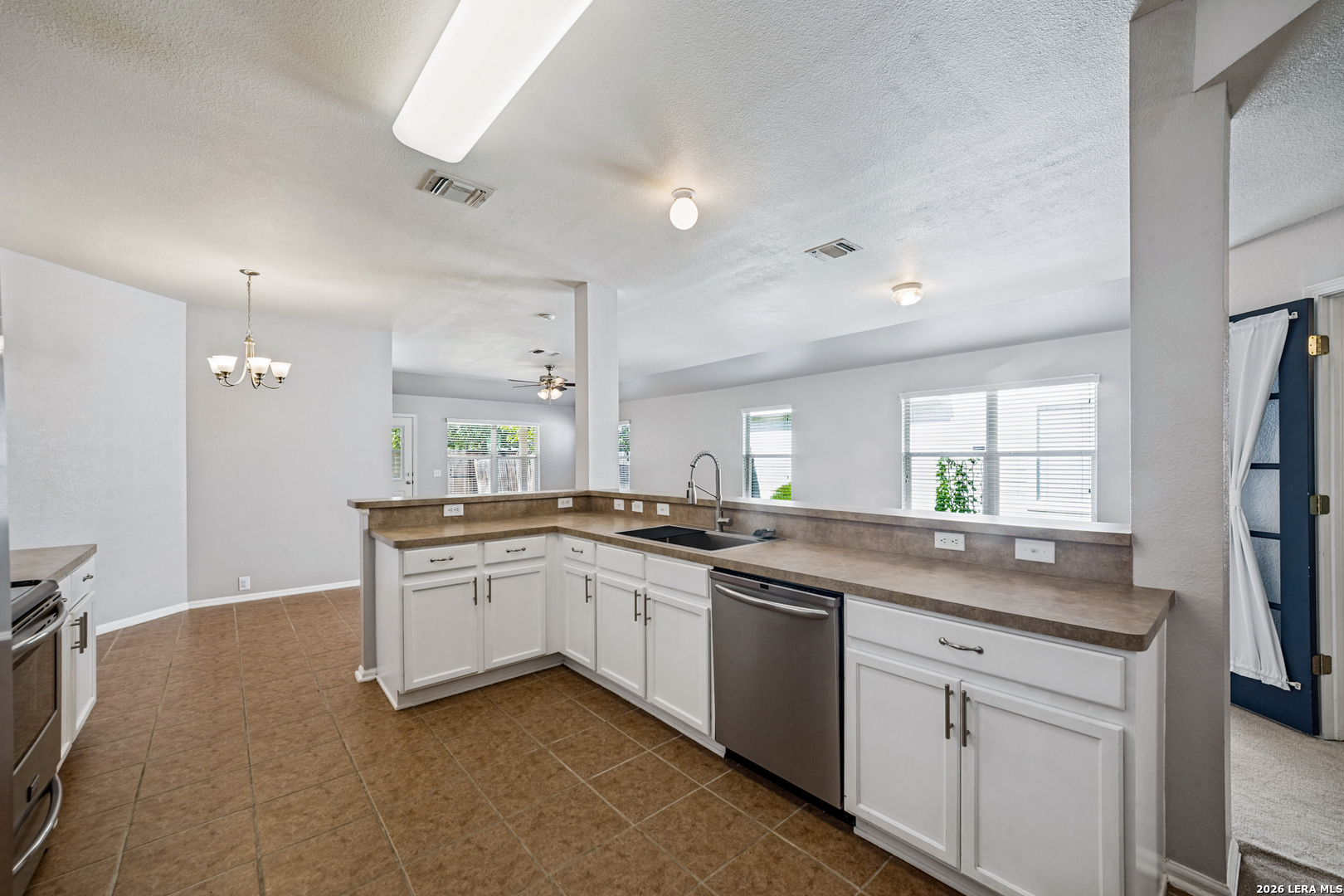 3727 Fiesta Trail, San Antonio, TX 78245
