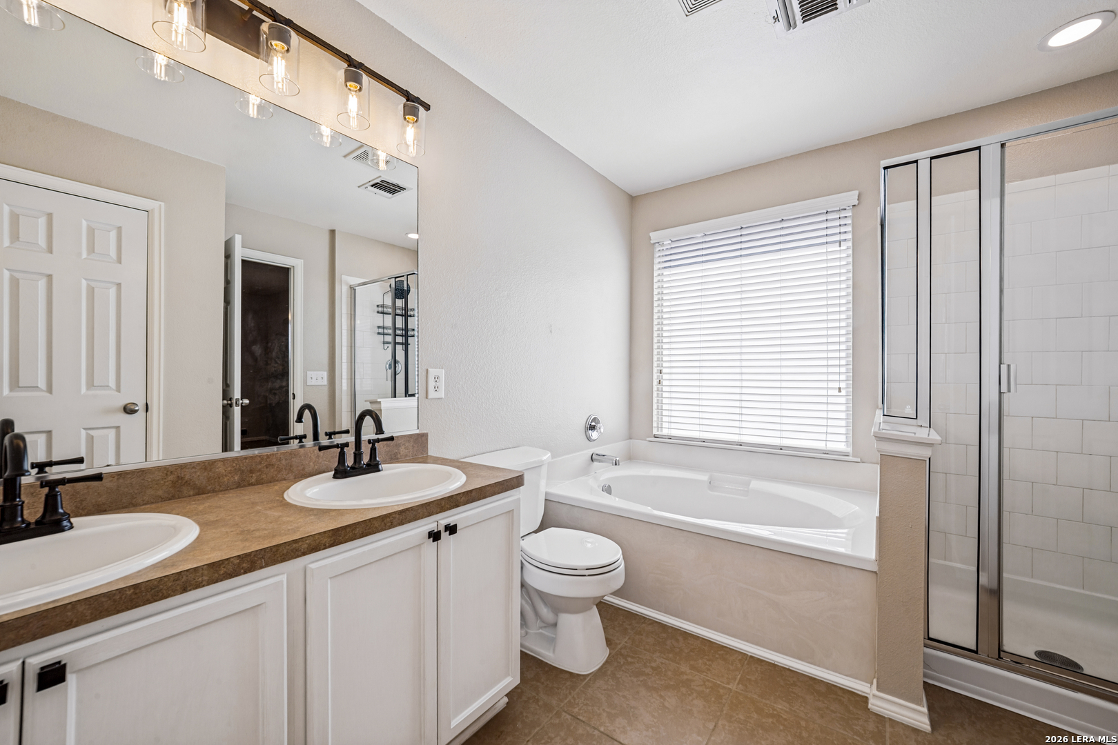 3727 Fiesta Trail, San Antonio, TX 78245