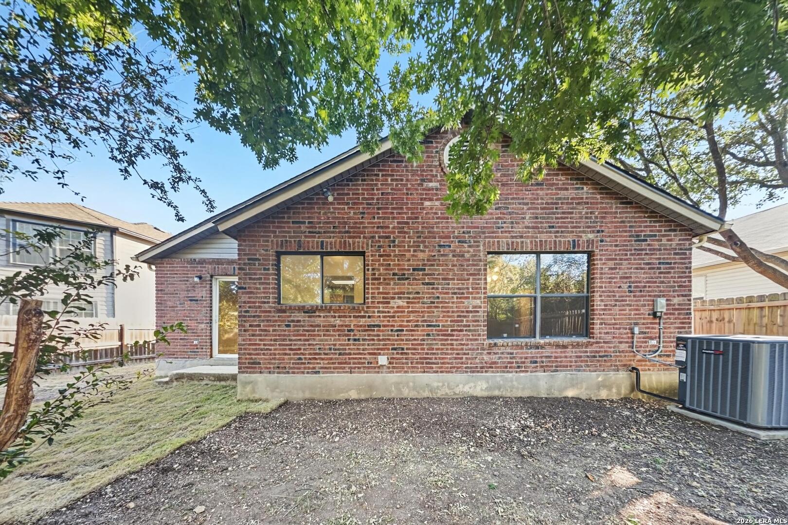 10303 SILVERBROOK PL, San Antonio, TX 78254