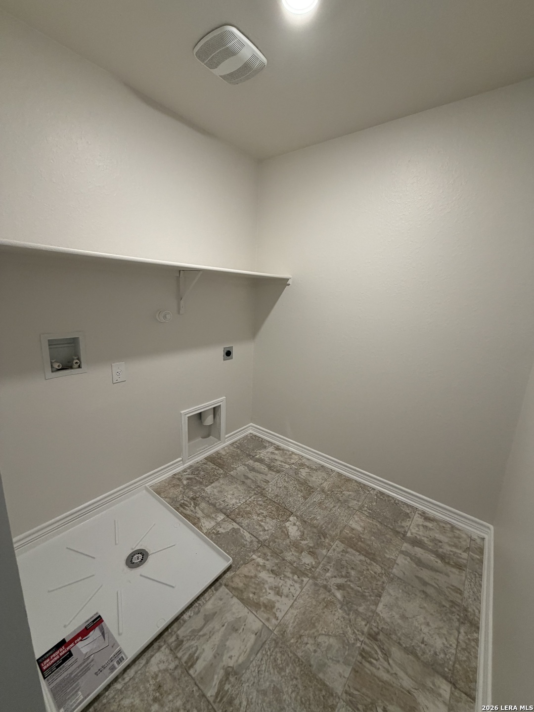 5022 BIG OAK RUN, Elmendorf, TX 78112