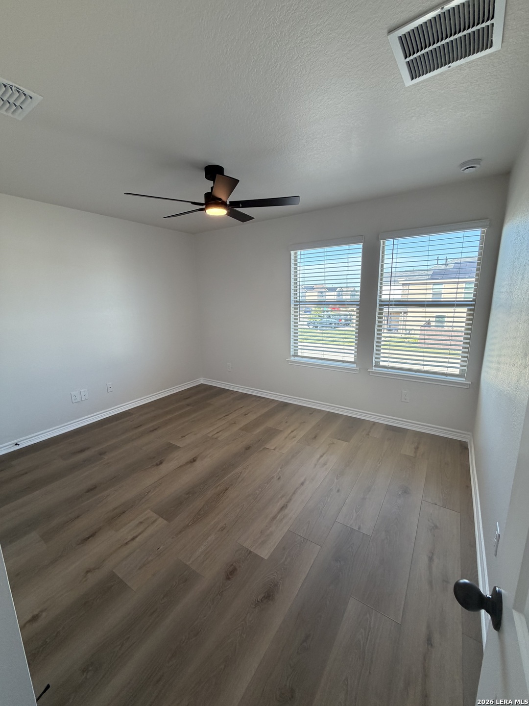 5022 BIG OAK RUN, Elmendorf, TX 78112