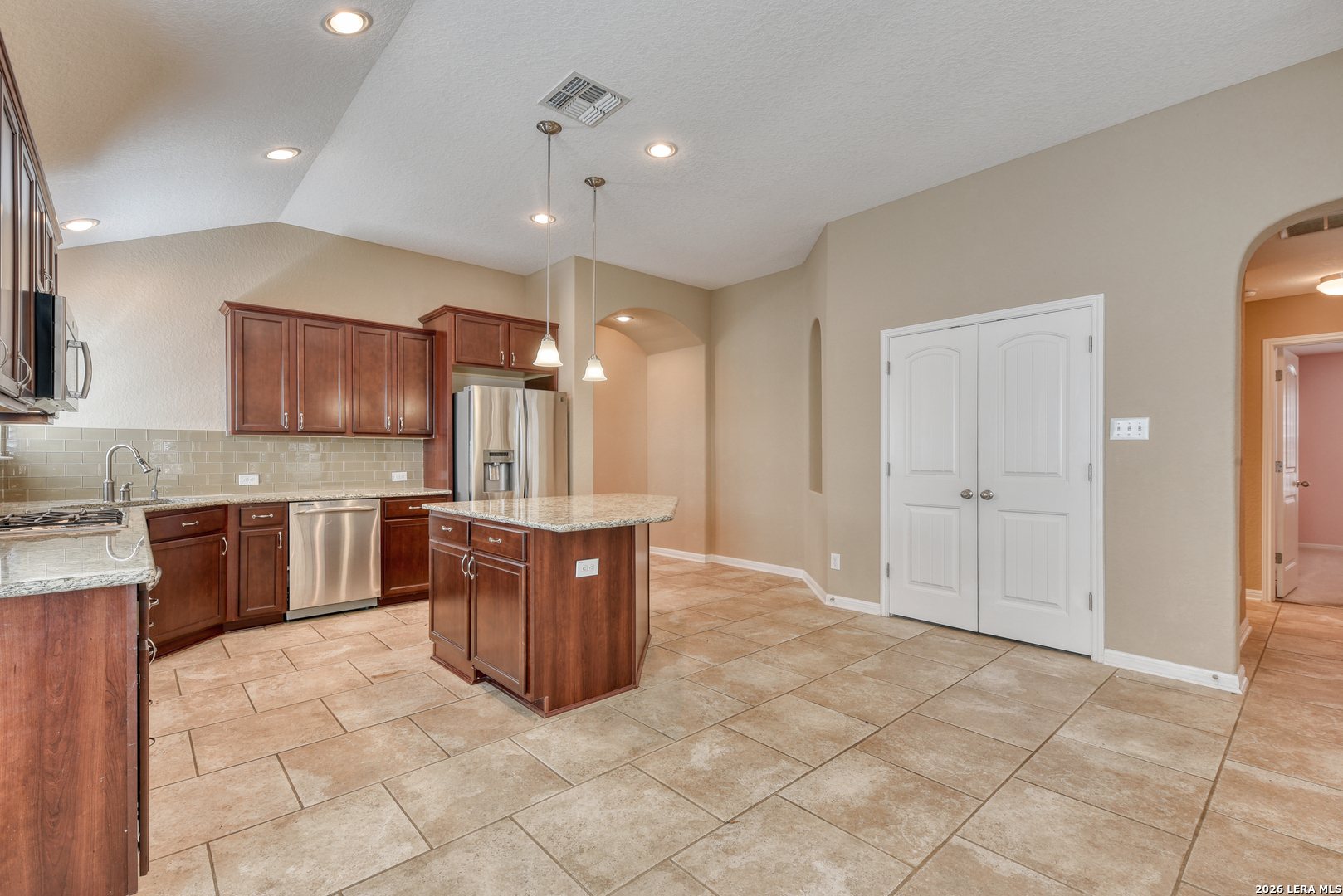 24724 BUCK CRK, San Antonio, TX 78255