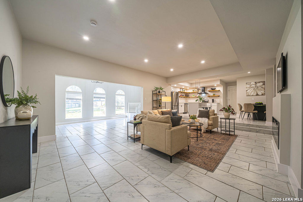 2831 WHISPER VIEW ST, San Antonio, TX 78230