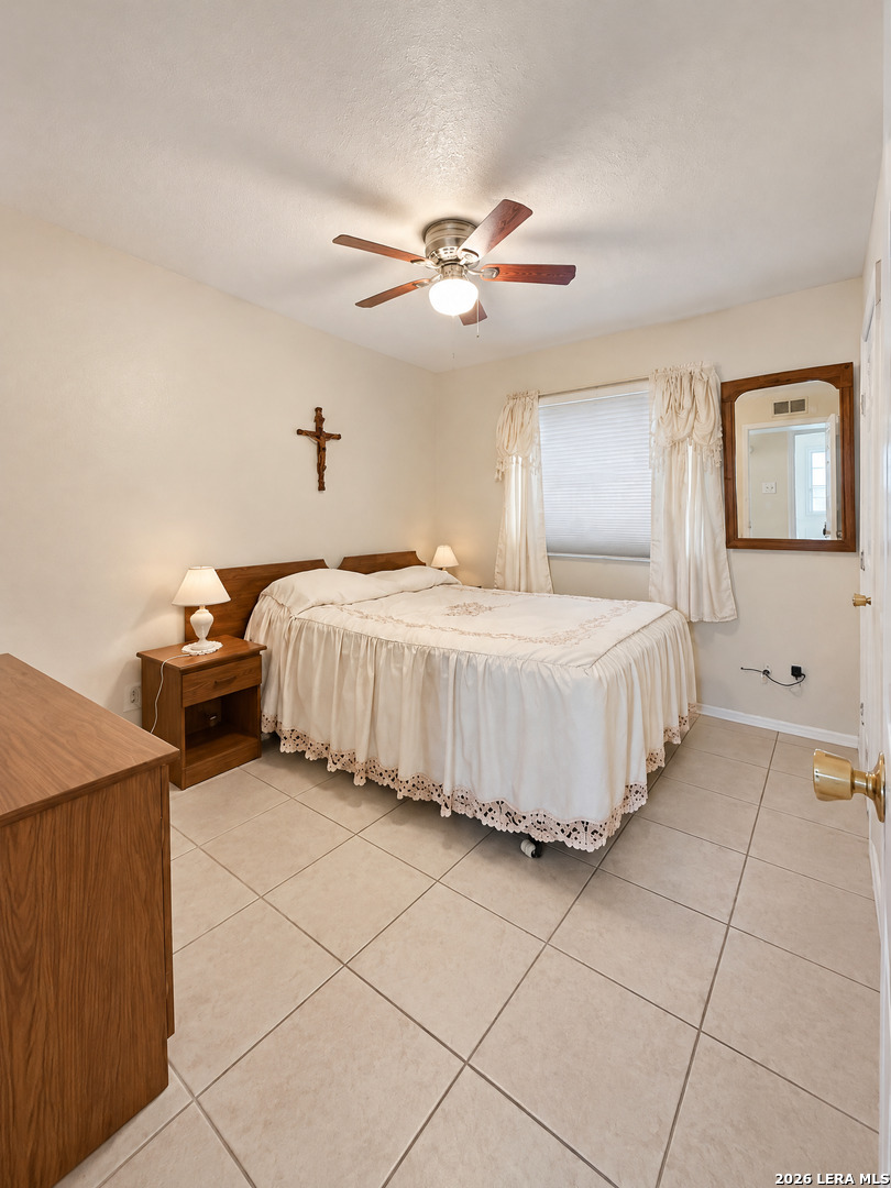 617 Eduardo, El Paso, TX 79821