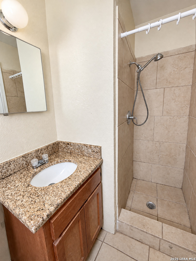 617 Eduardo, El Paso, TX 79821