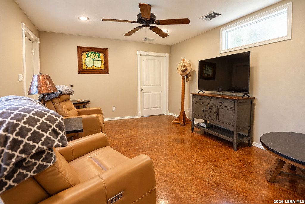 5664 S Us Highway 377, Junction, TX 76849