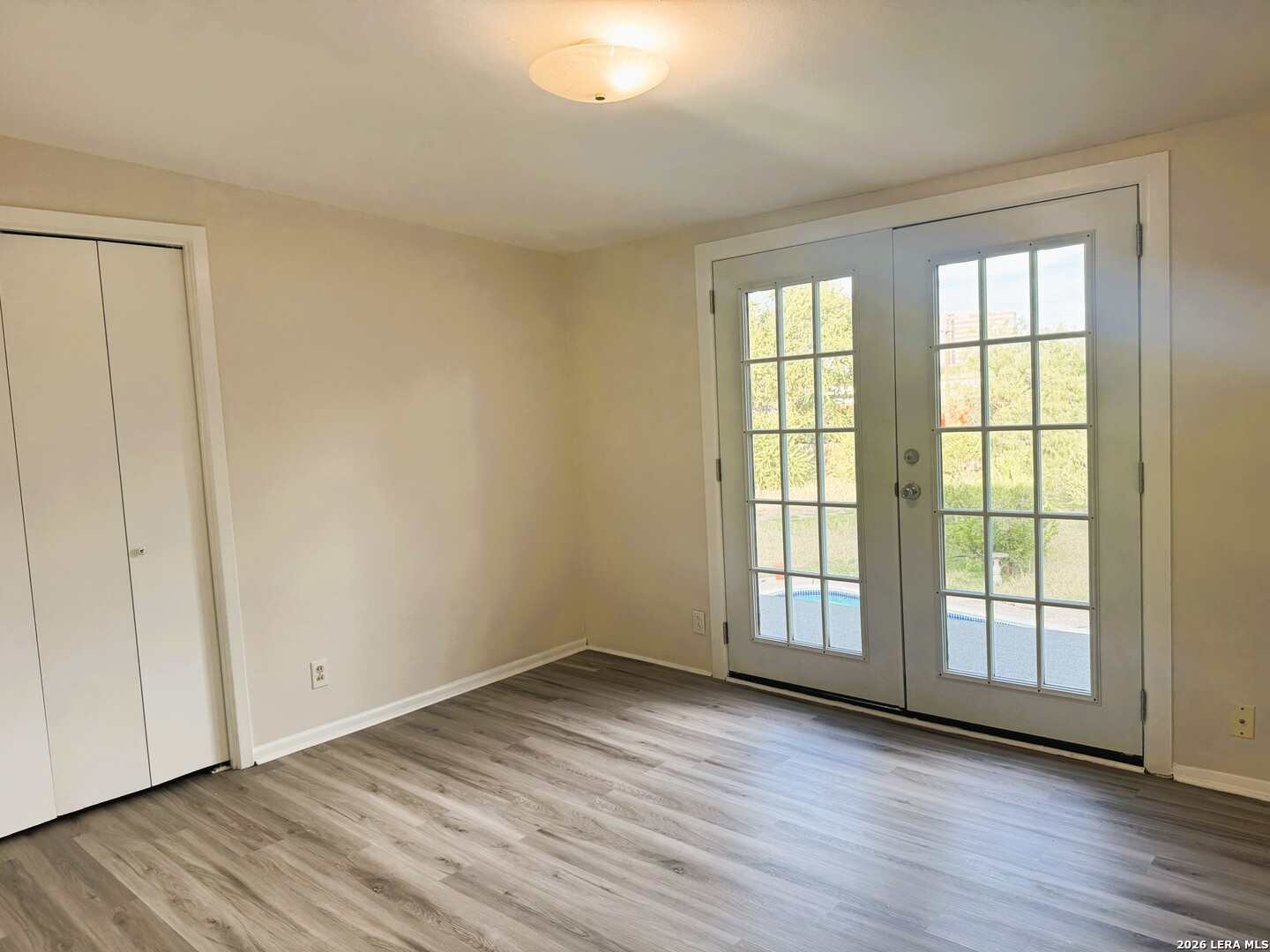 Castle Hills, TX 78213