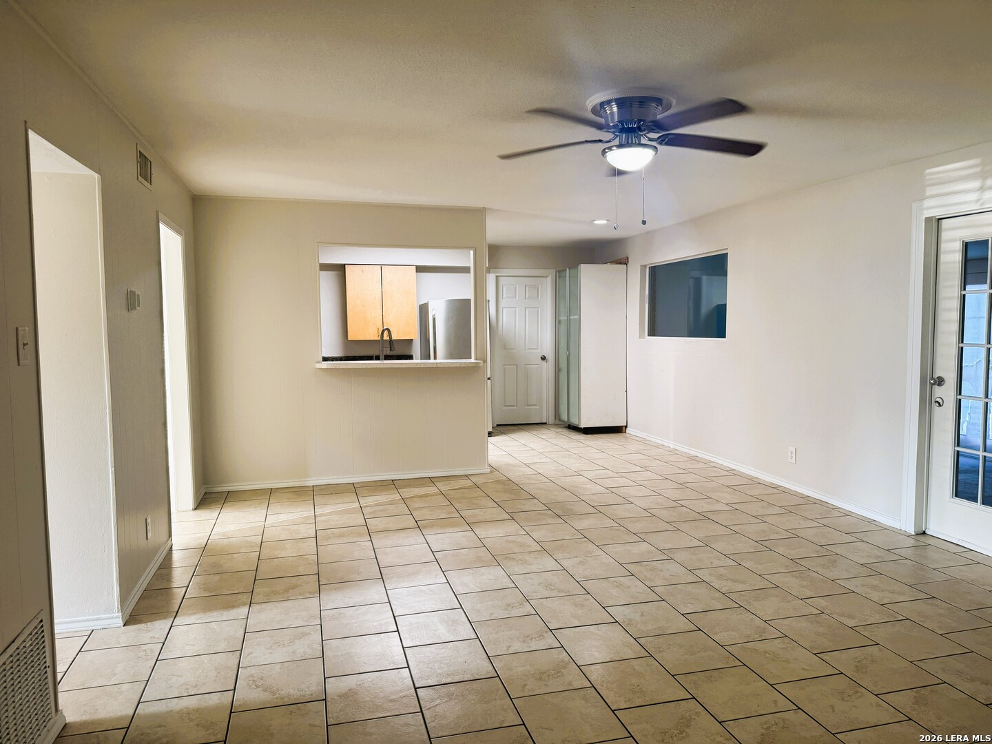 Castle Hills, TX 78213