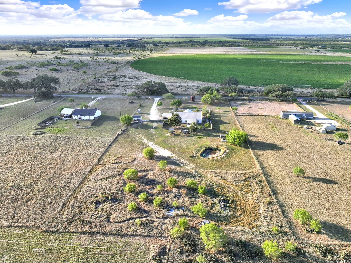 1831 County Road 7711, Devine, TX 78016