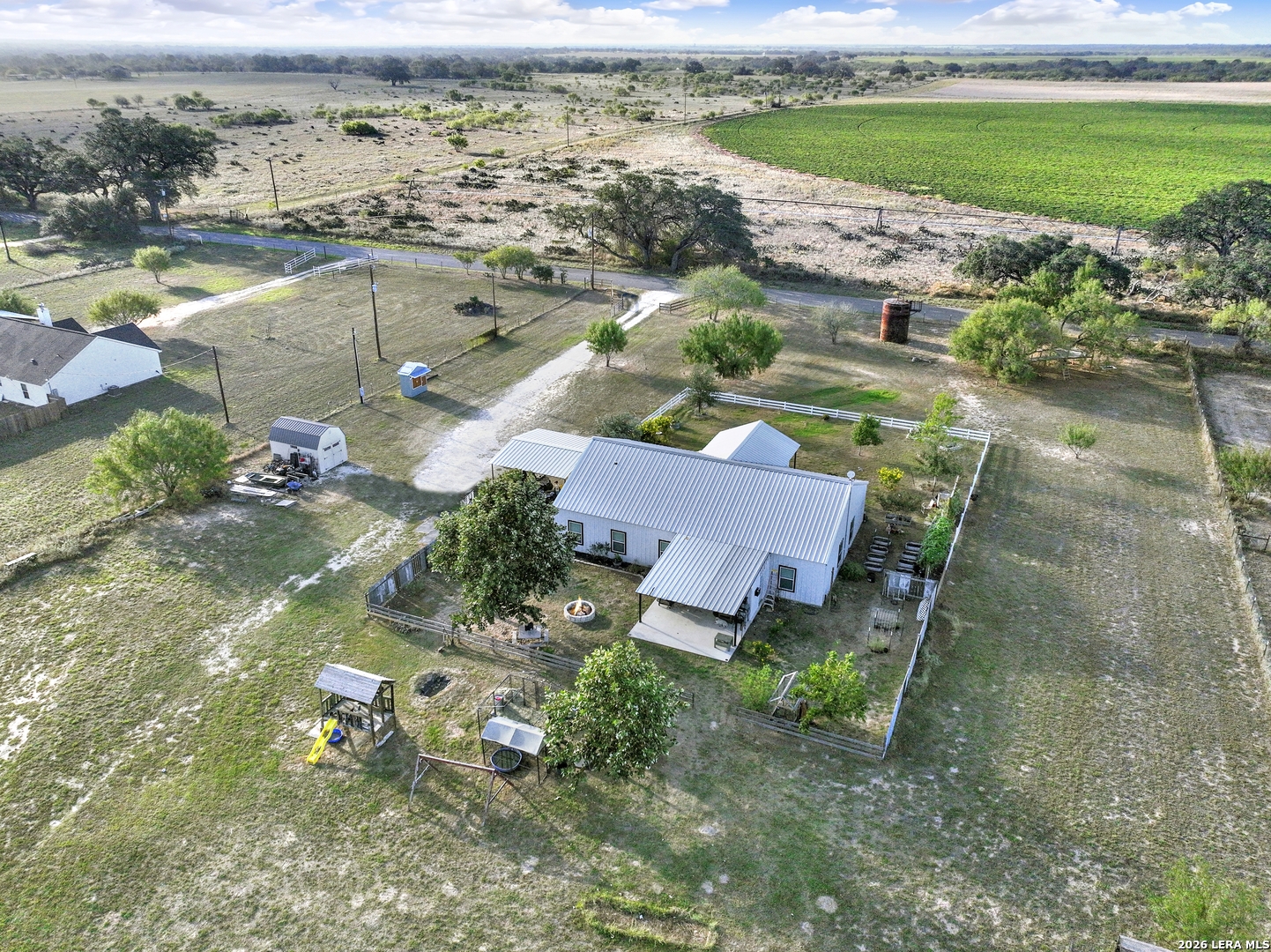 1831 County Road 7711, Devine, TX 78016