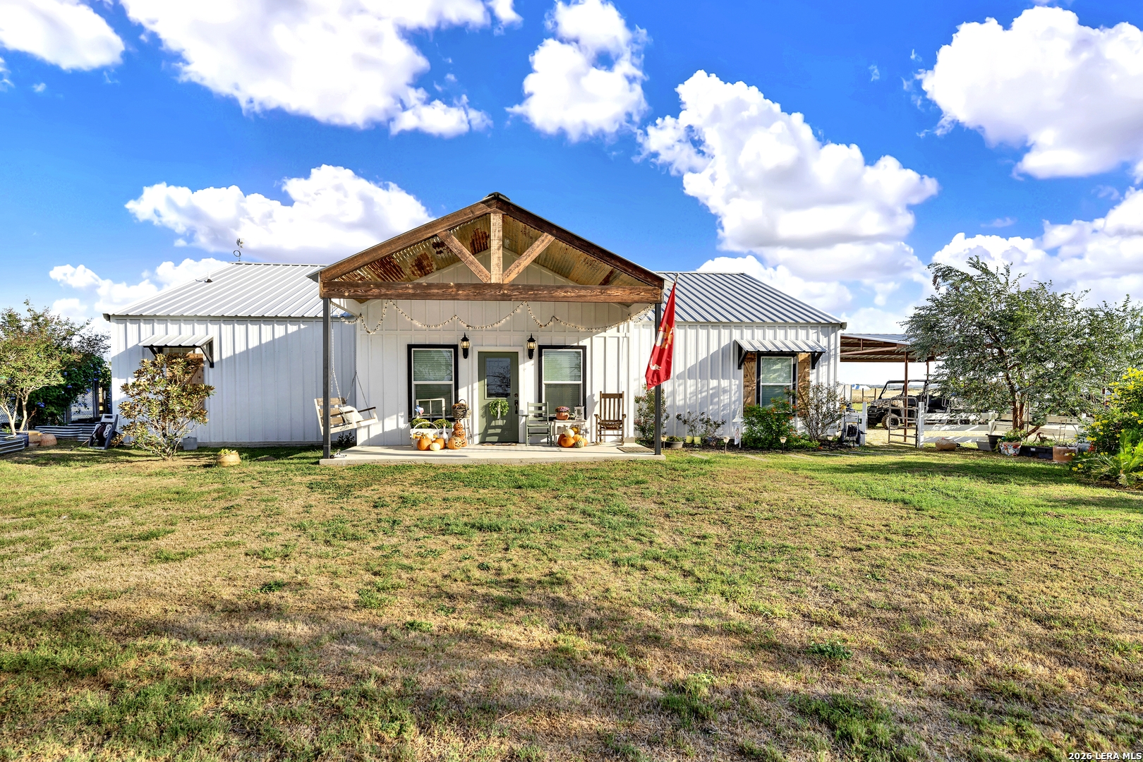 Property photo for 1831 County Road 7711, Devine, TX