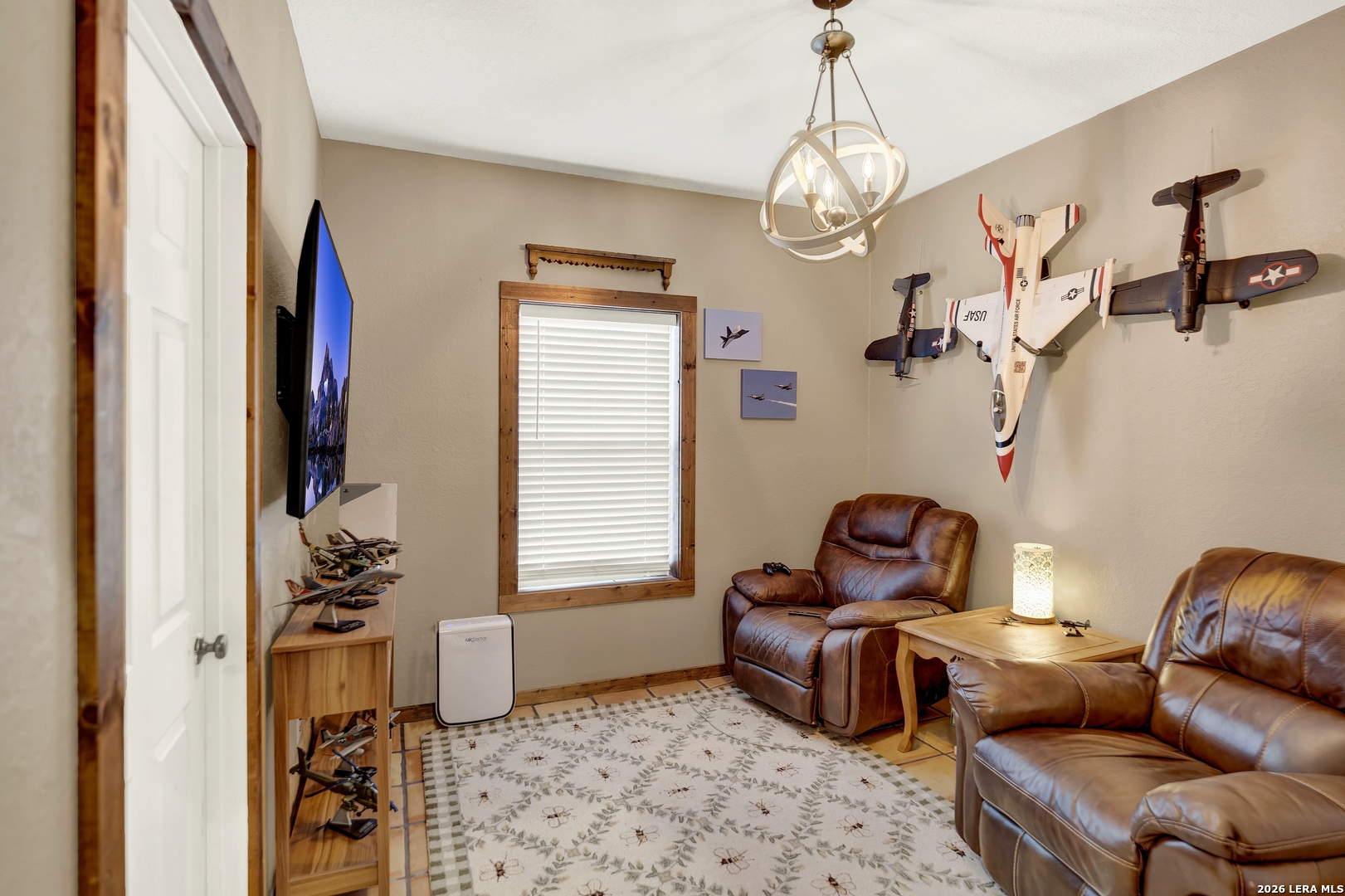 1831 County Road 7711, Devine, TX 78016