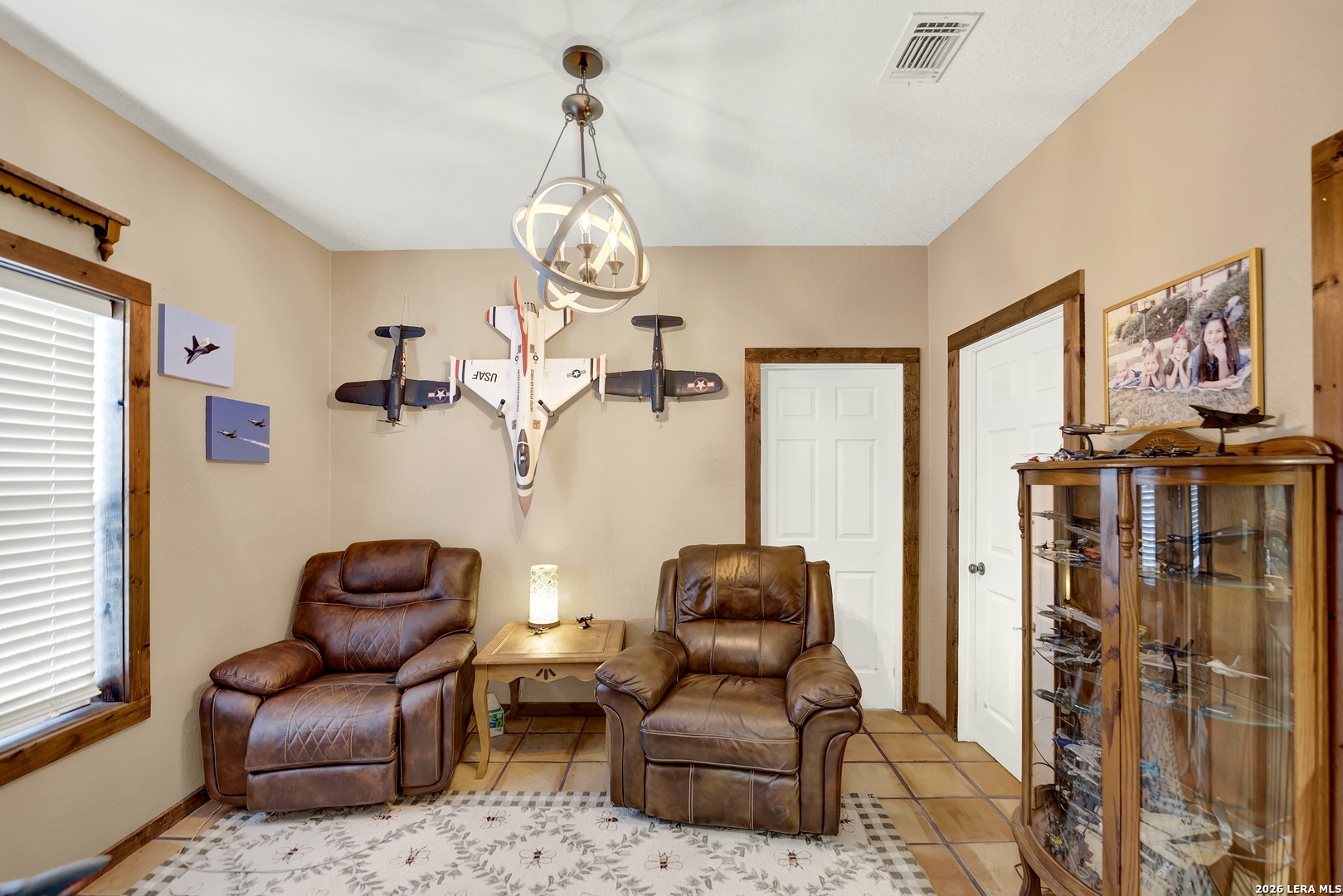 1831 County Road 7711, Devine, TX 78016