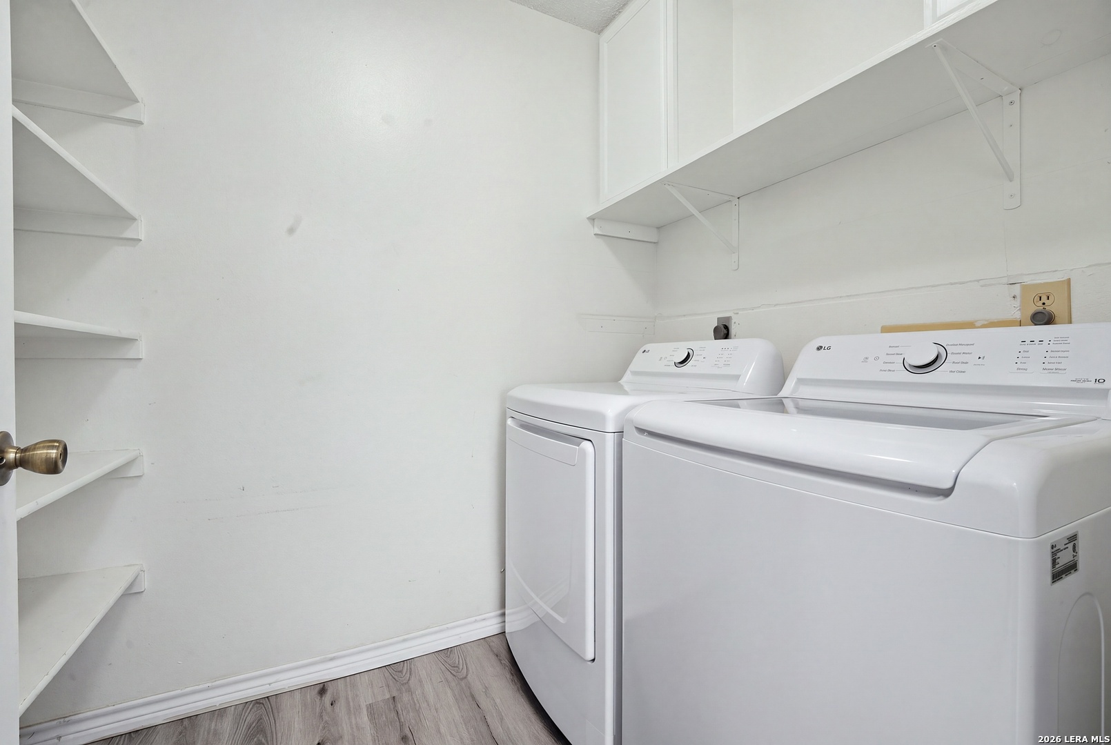 804 Meadow Peak, Converse, TX 78109