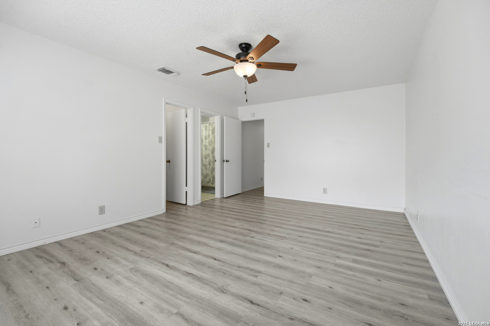 804 Meadow Peak, Converse, TX 78109