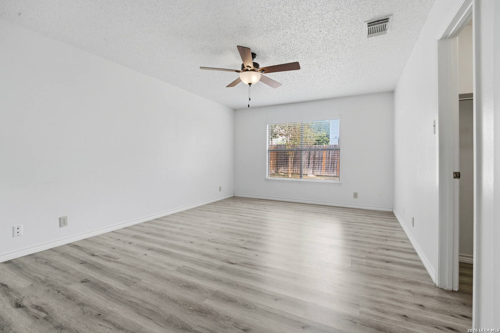 804 Meadow Peak, Converse, TX 78109