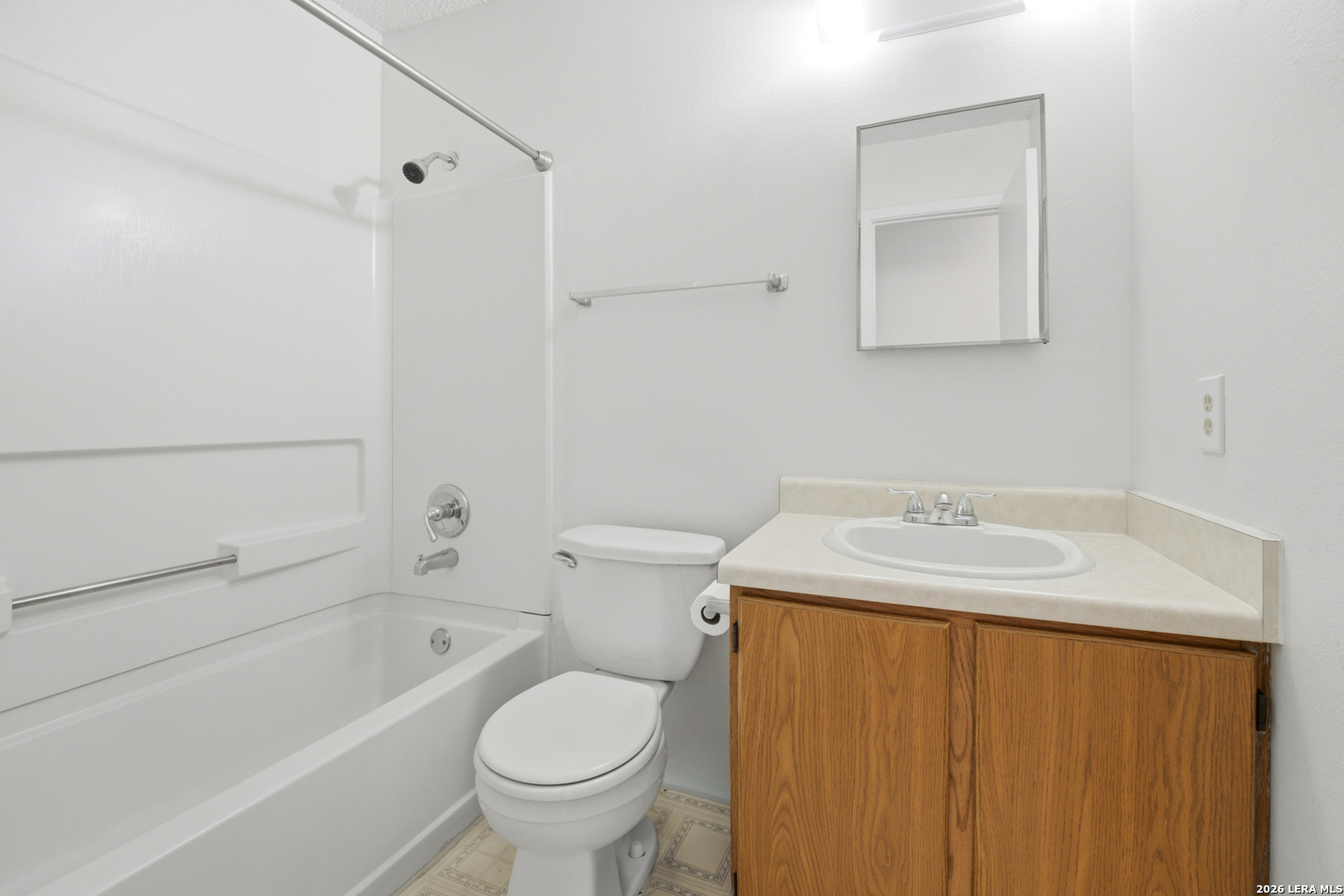 804 Meadow Peak, Converse, TX 78109