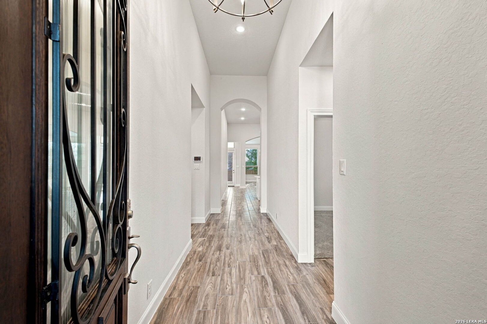 Entry/Foyer