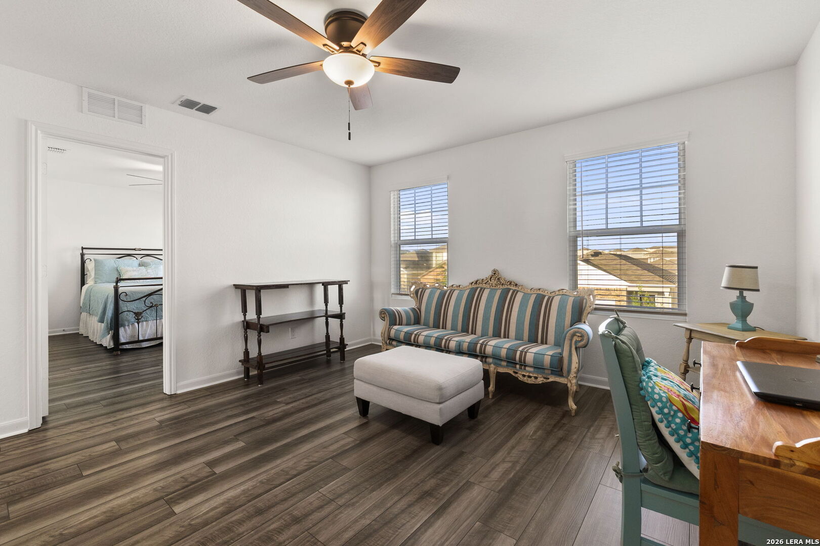 4905 Hallies Garden, St Hedwig, TX 78152