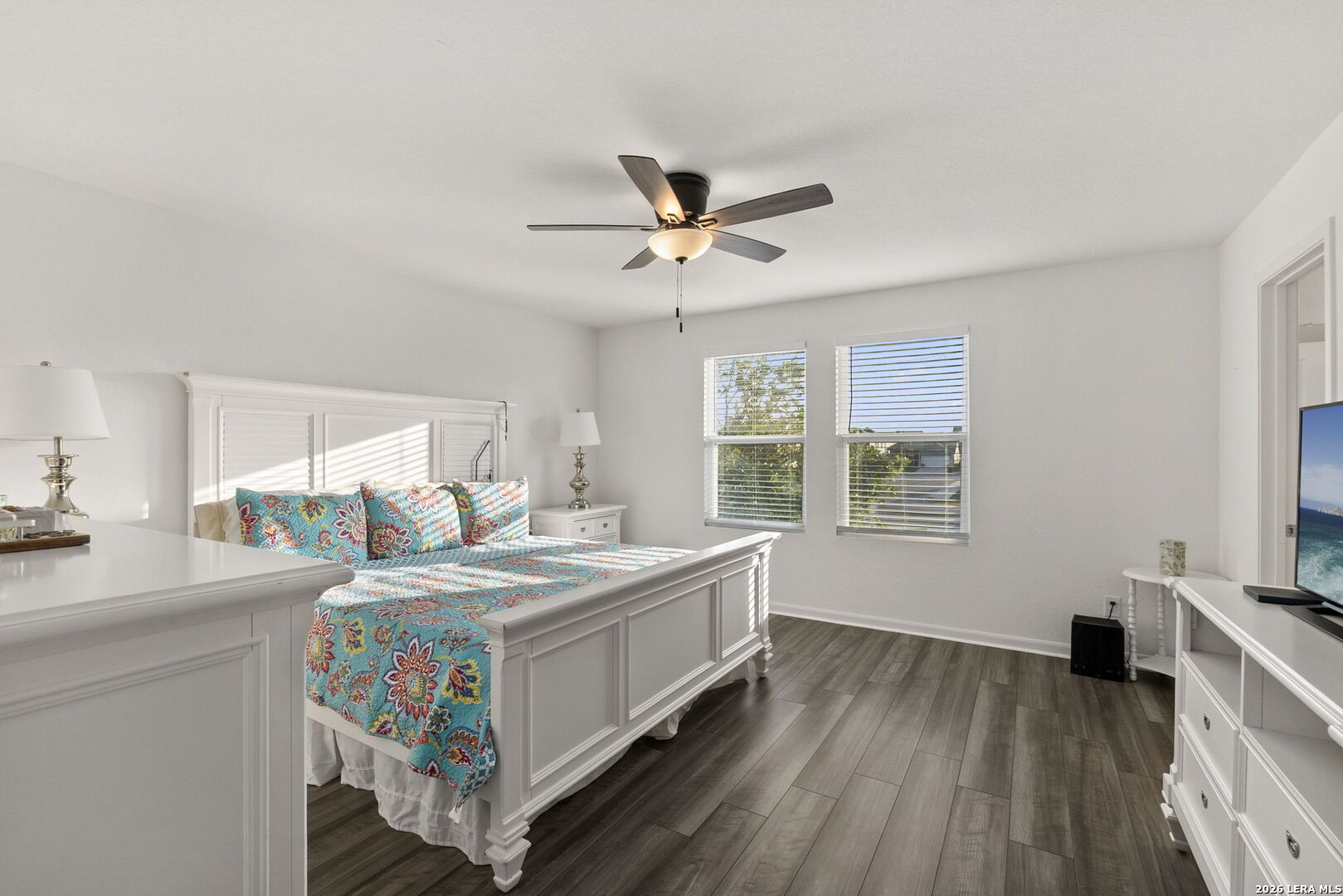 4905 Hallies Garden, St Hedwig, TX 78152