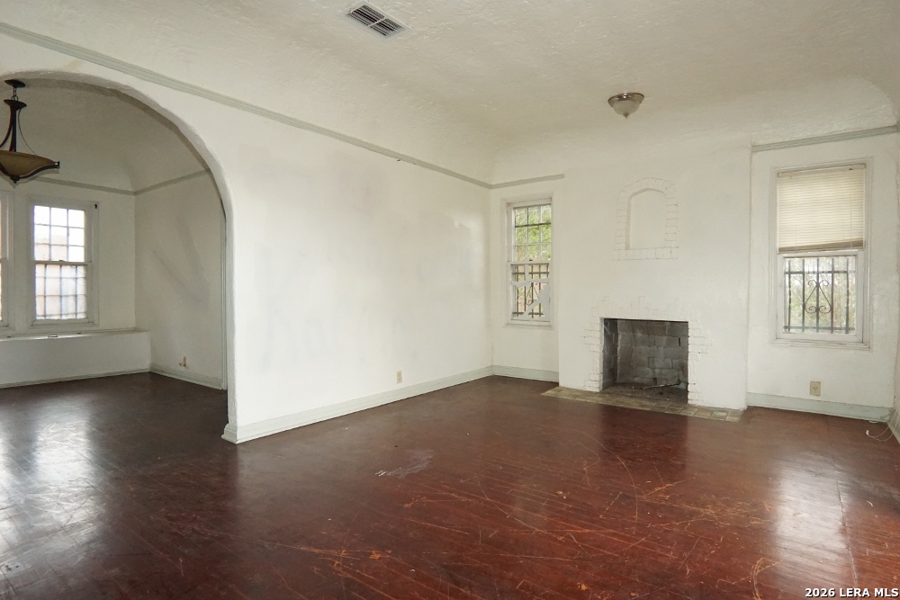 1502 STEVES AVE, San Antonio, TX 78210