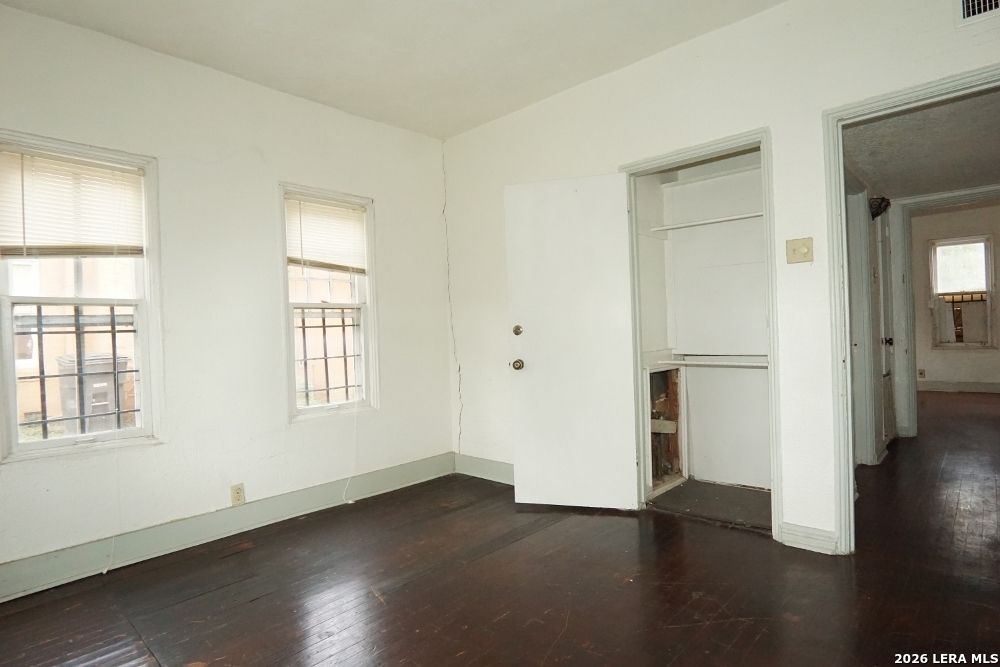 1502 STEVES AVE, San Antonio, TX 78210
