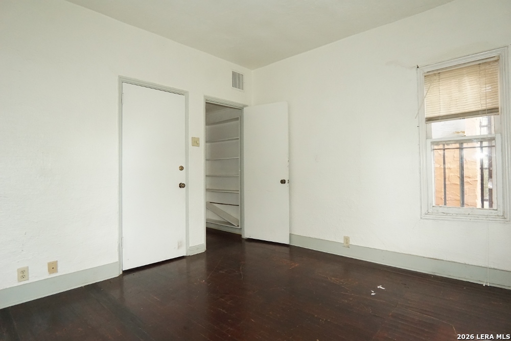 1502 STEVES AVE, San Antonio, TX 78210